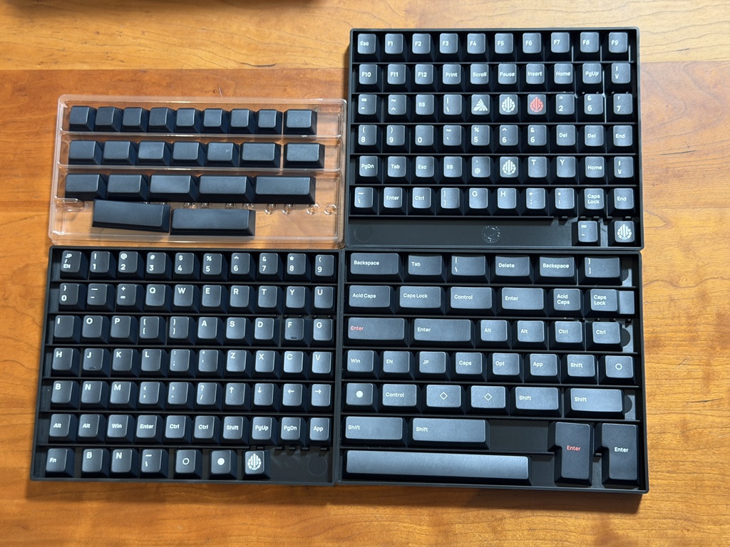 「Acid Caps “Premium”」White on Black