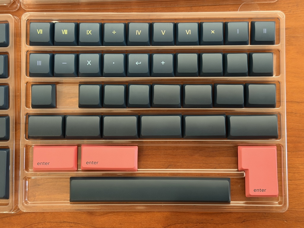 「Acid Caps “LowProfile”」solarized dark