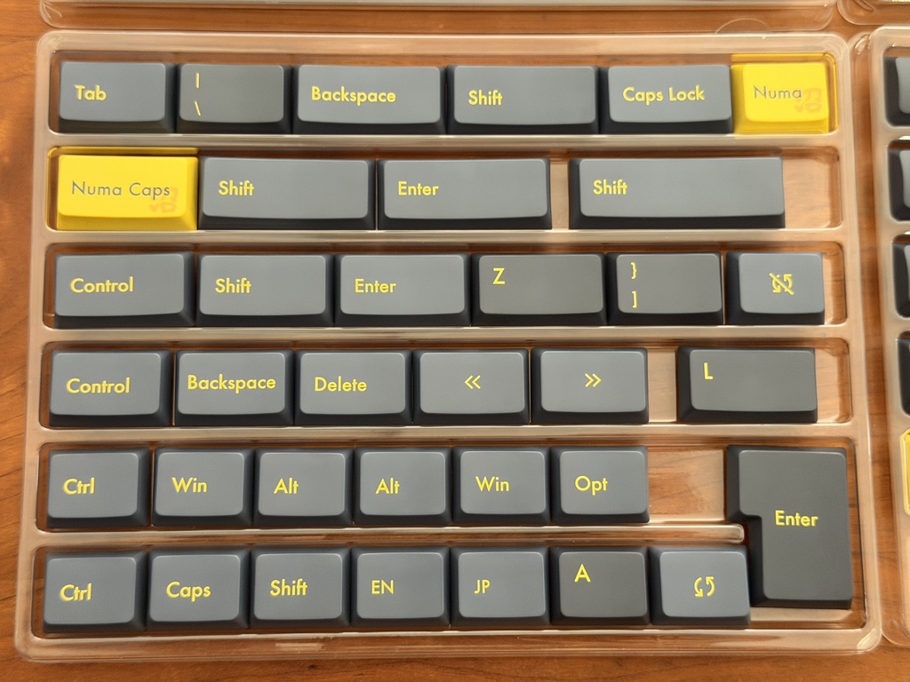 「Acid Caps “LowProfile”」Numa Black