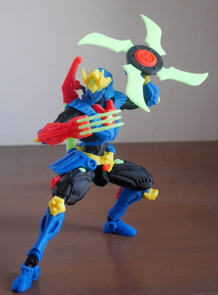 オリジナル可動フィギュア 『カルラ』