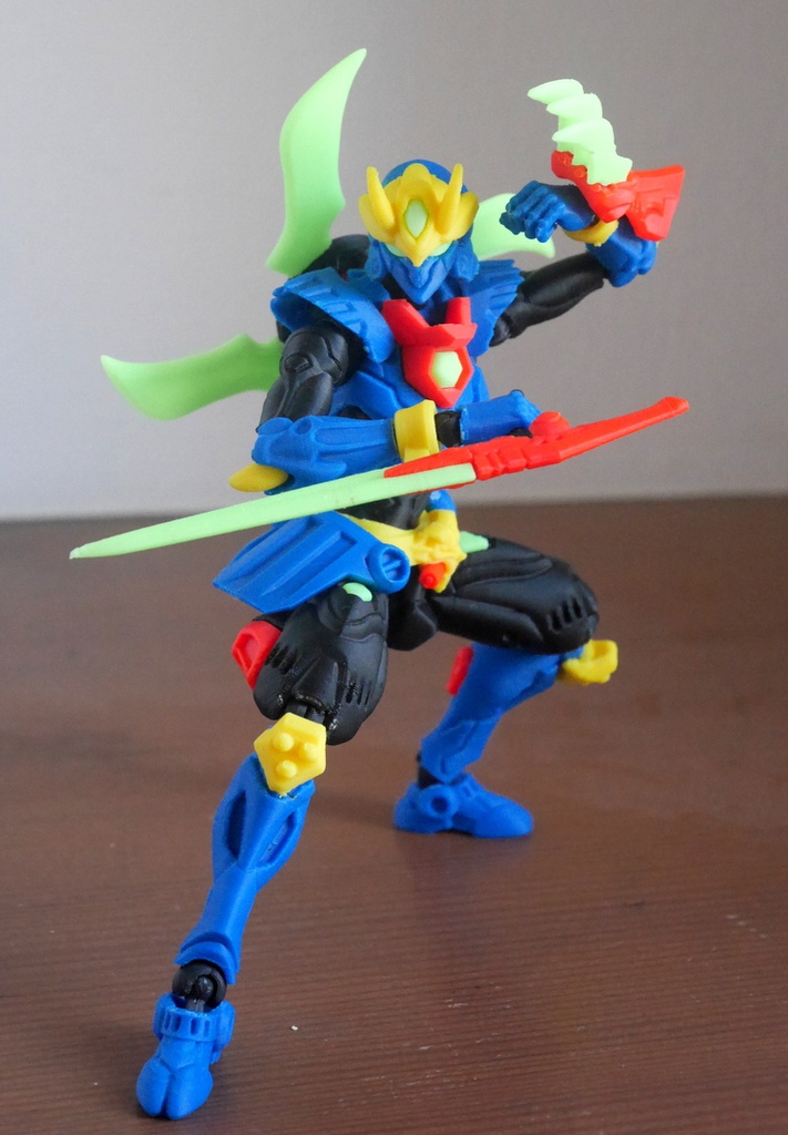 オリジナル可動フィギュア 『カルラ』