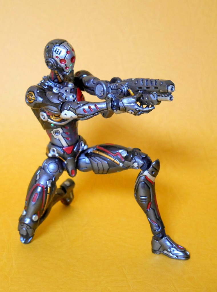 オリジナル可動フィギュア 『エミュレイド』