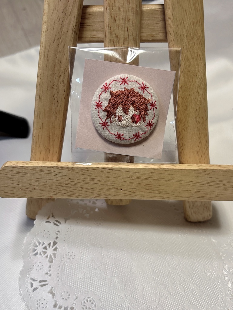 刺繍缶バッチ エース デュース エペル セベク カリム ヴィル リリア
