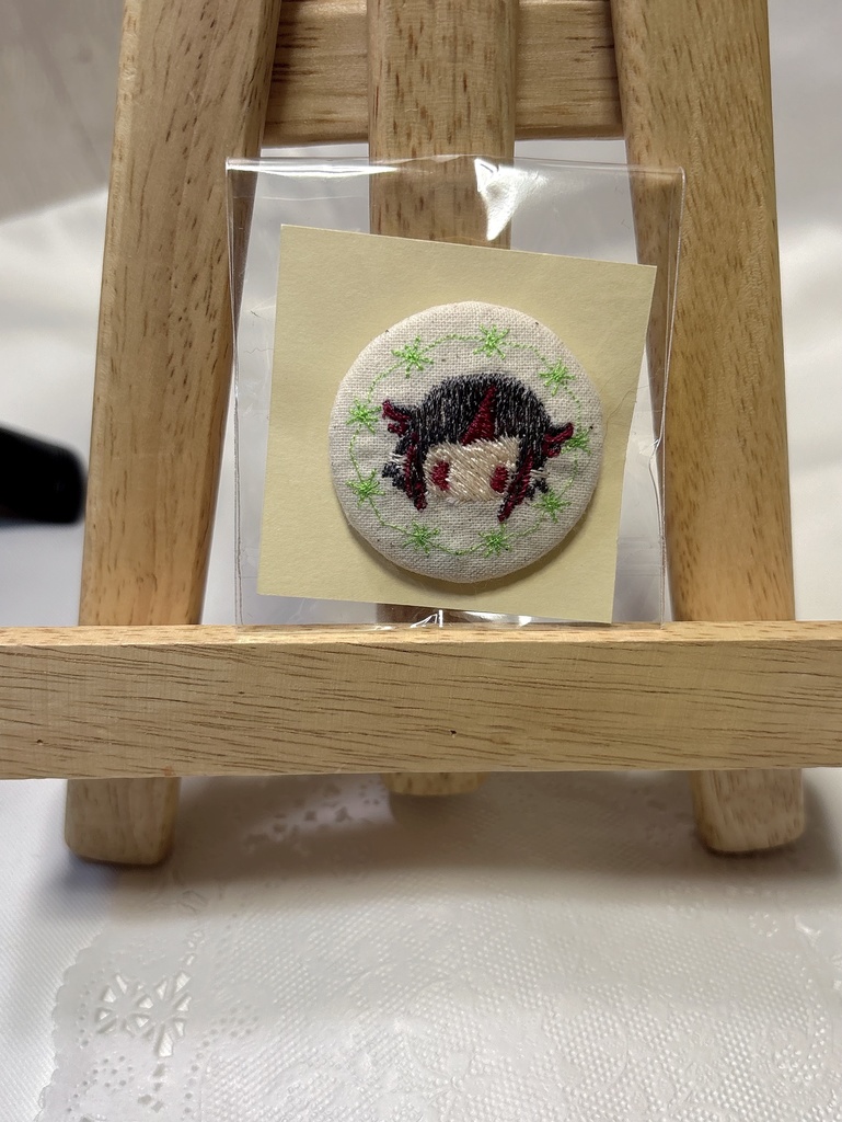 刺繍缶バッチ エース デュース エペル セベク カリム ヴィル リリア