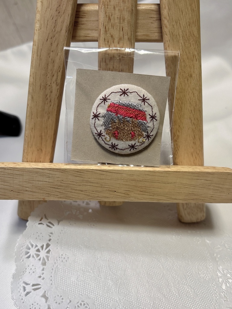 刺繍缶バッチ エース デュース エペル セベク カリム ヴィル リリア