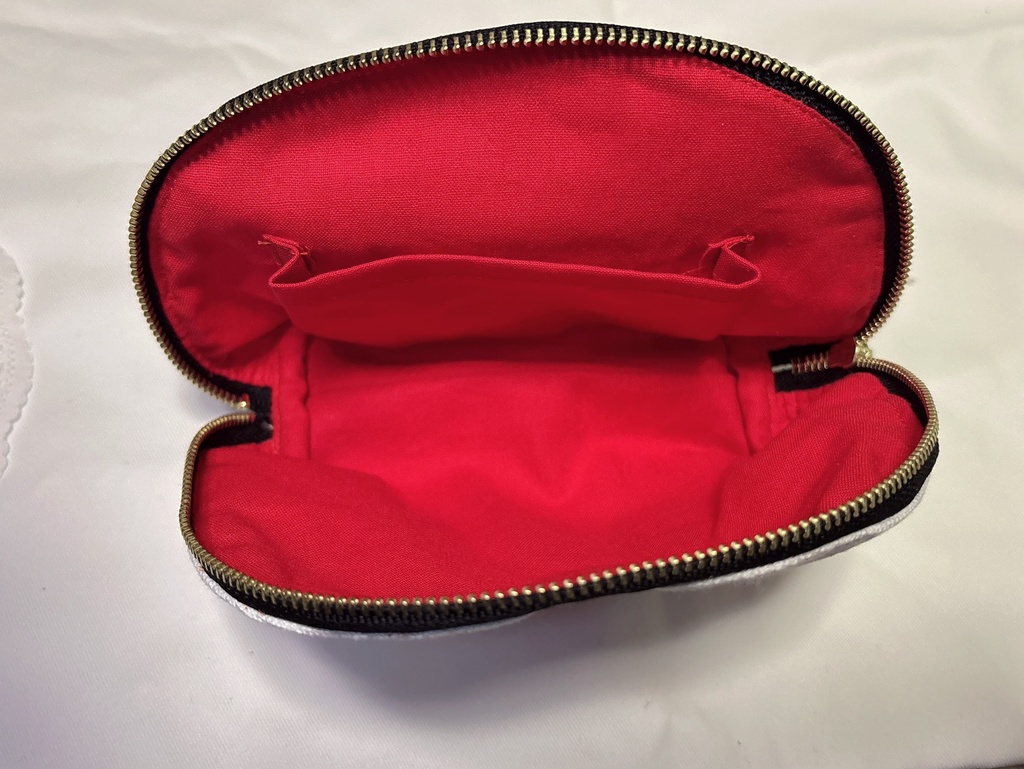 刺繍ポーチ ハーツ