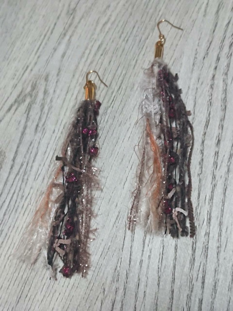 肥前忠広イメージ タッセルピアス