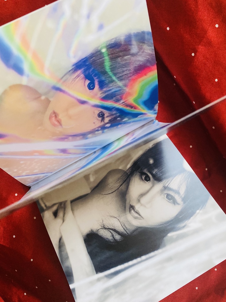 セルフポートレート写真集(オリジナルステッカーとセレクト生写真サイン付き)/ハードカバー/スクエア ラスト盤