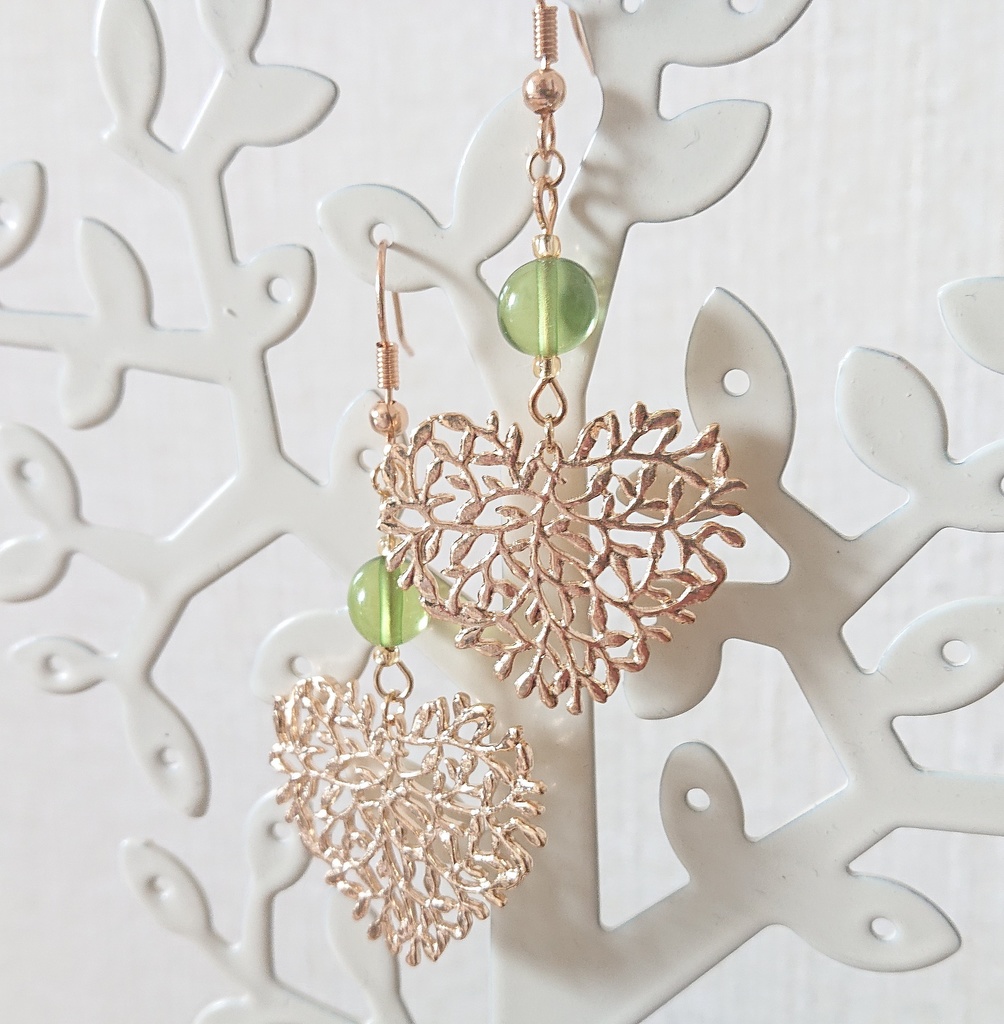 黄金のハートピアス