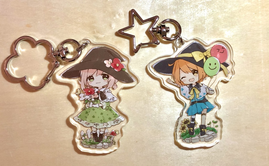 魔女ちゃんのアクリルキーホルダー