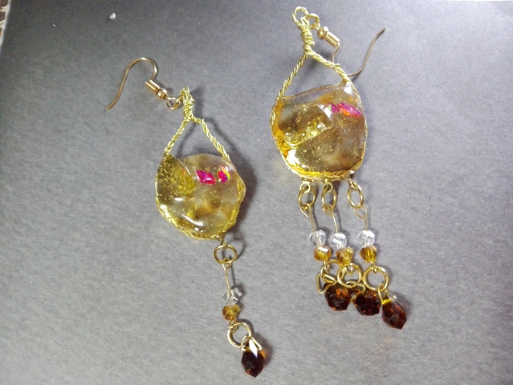 タイタンイメージピアス