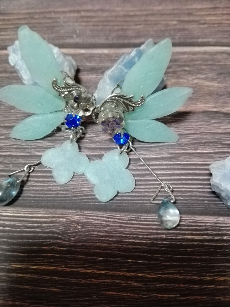 空駆ける蒼い翼
