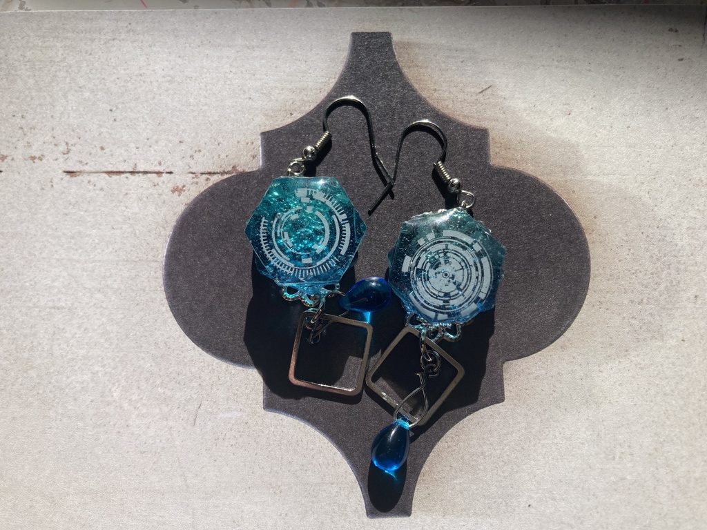イメージピアス(黛灰)