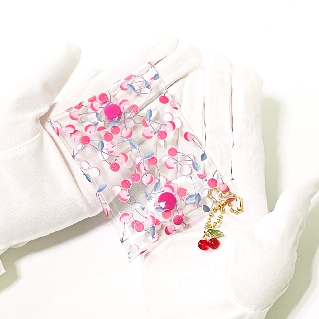 チェリークリアマルチケース