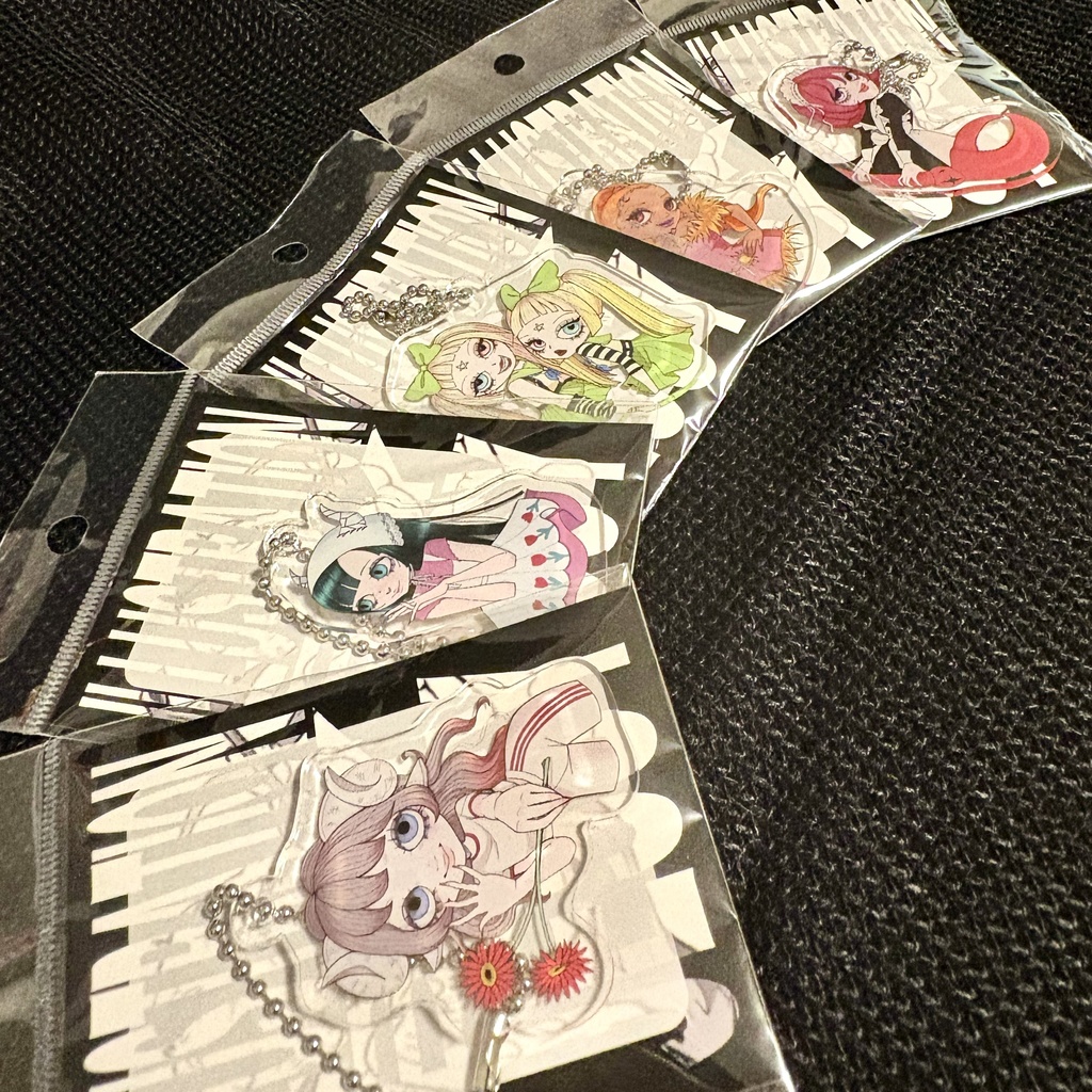 アクリルキーホルダー（５種）
