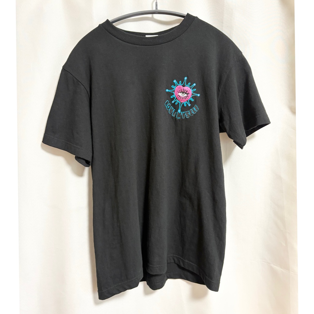刺繍Tシャツ