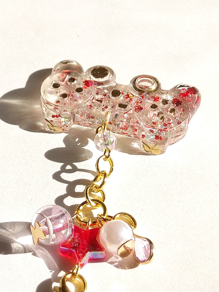 クライシスコアFF7 キャラモチーフ ゲームコントローラー レジンストラップ