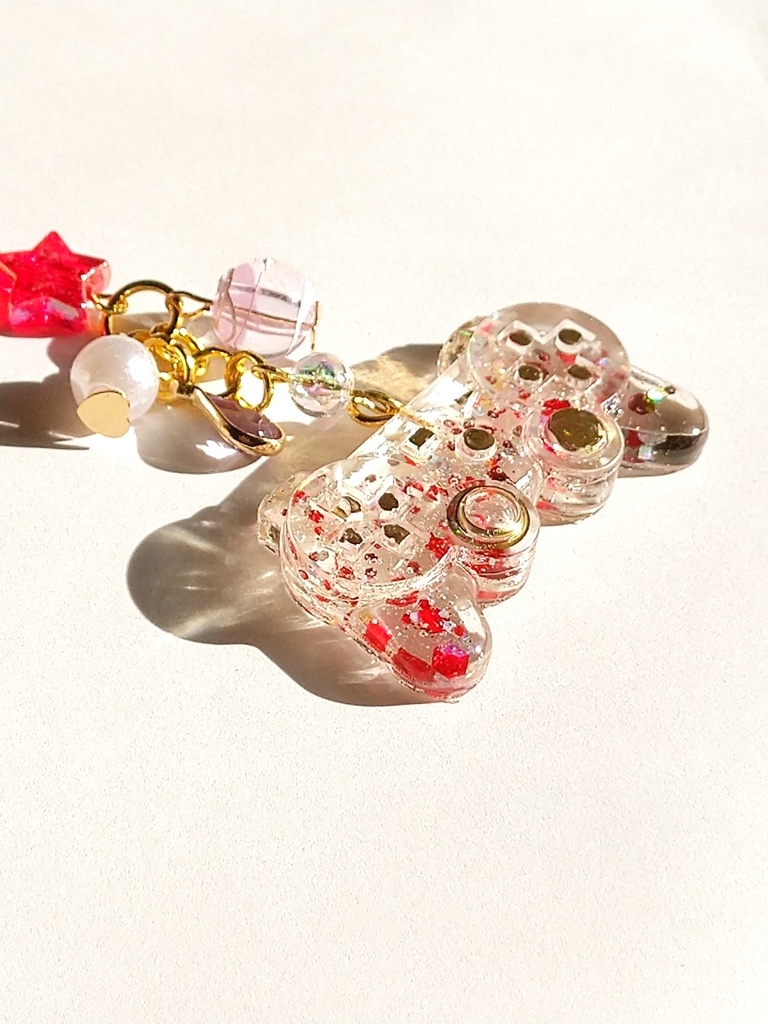 クライシスコアFF7 キャラモチーフ ゲームコントローラー レジンストラップ