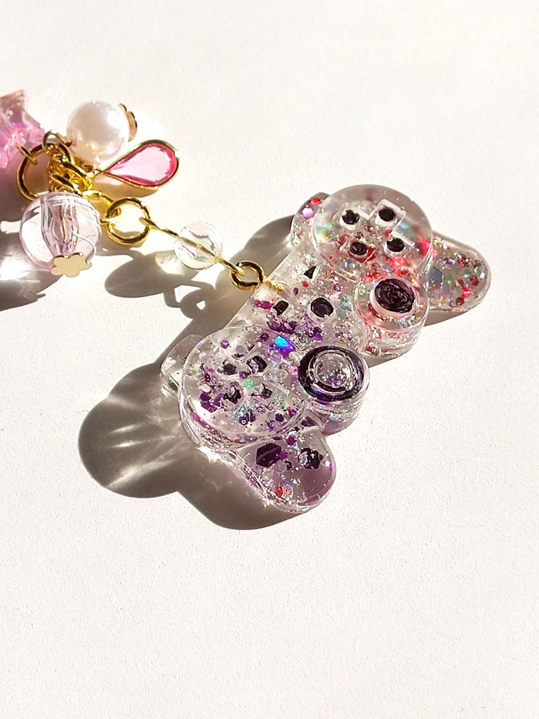 クライシスコアFF7 キャラモチーフ ゲームコントローラー レジンストラップ