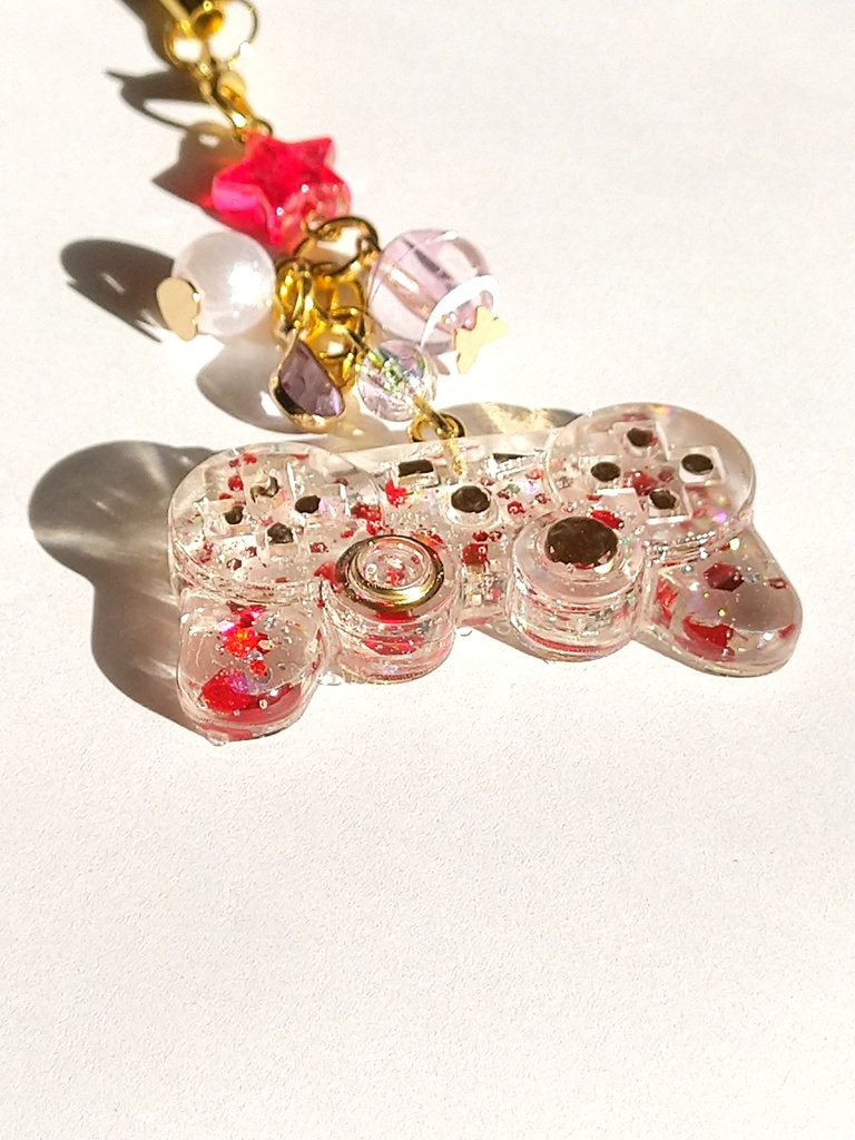 クライシスコアFF7 キャラモチーフ ゲームコントローラー レジンストラップ