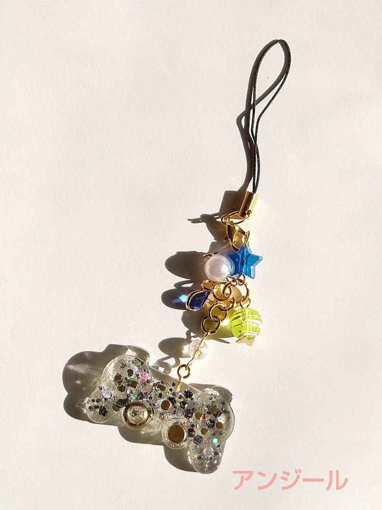 クライシスコアFF7 キャラモチーフ ゲームコントローラー レジンストラップ