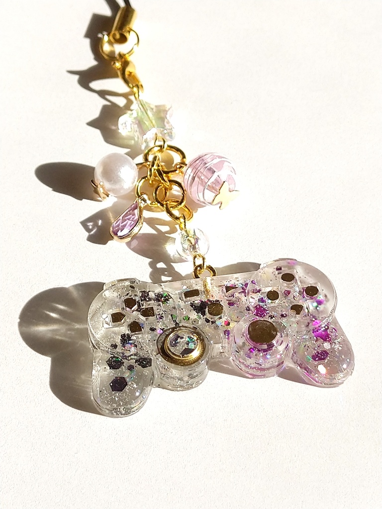 クライシスコアFF7 キャラモチーフ ゲームコントローラー レジンストラップ