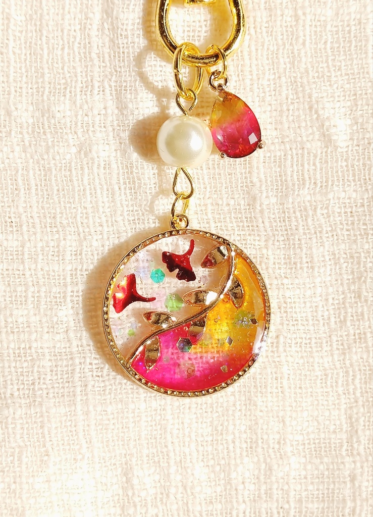 ニーアオートマタ ~唐草模様~大人可愛いレジンキーホルダー