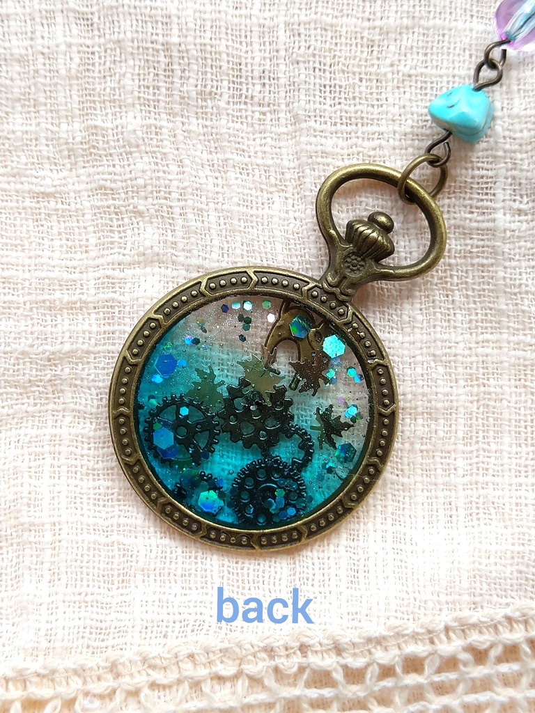 紅葉懐中時計 ニーアレプリカント モチーフ レジンキーホルダー