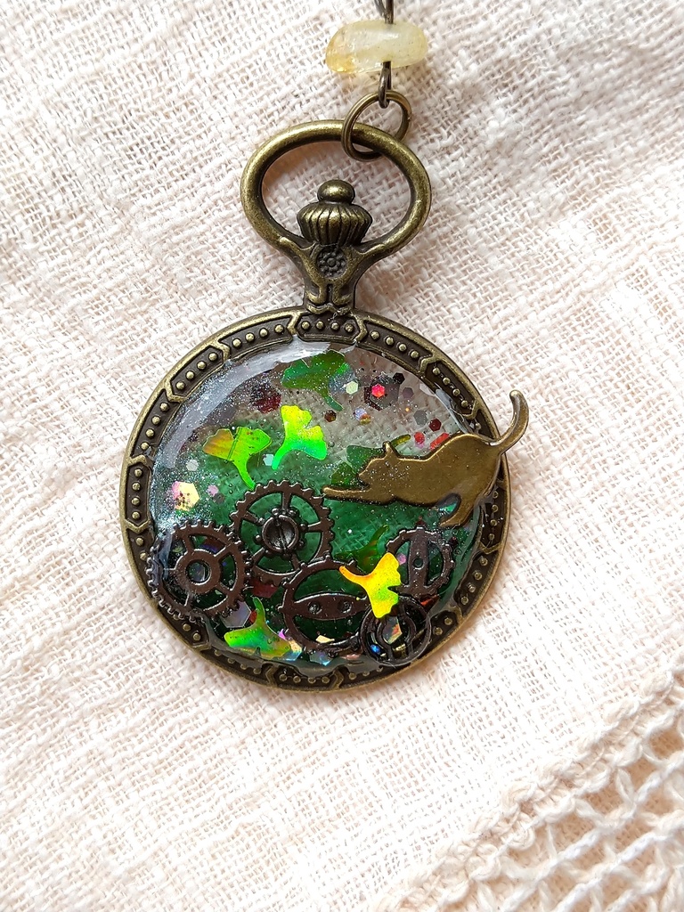 紅葉懐中時計 ニーアレプリカント モチーフ レジンキーホルダー