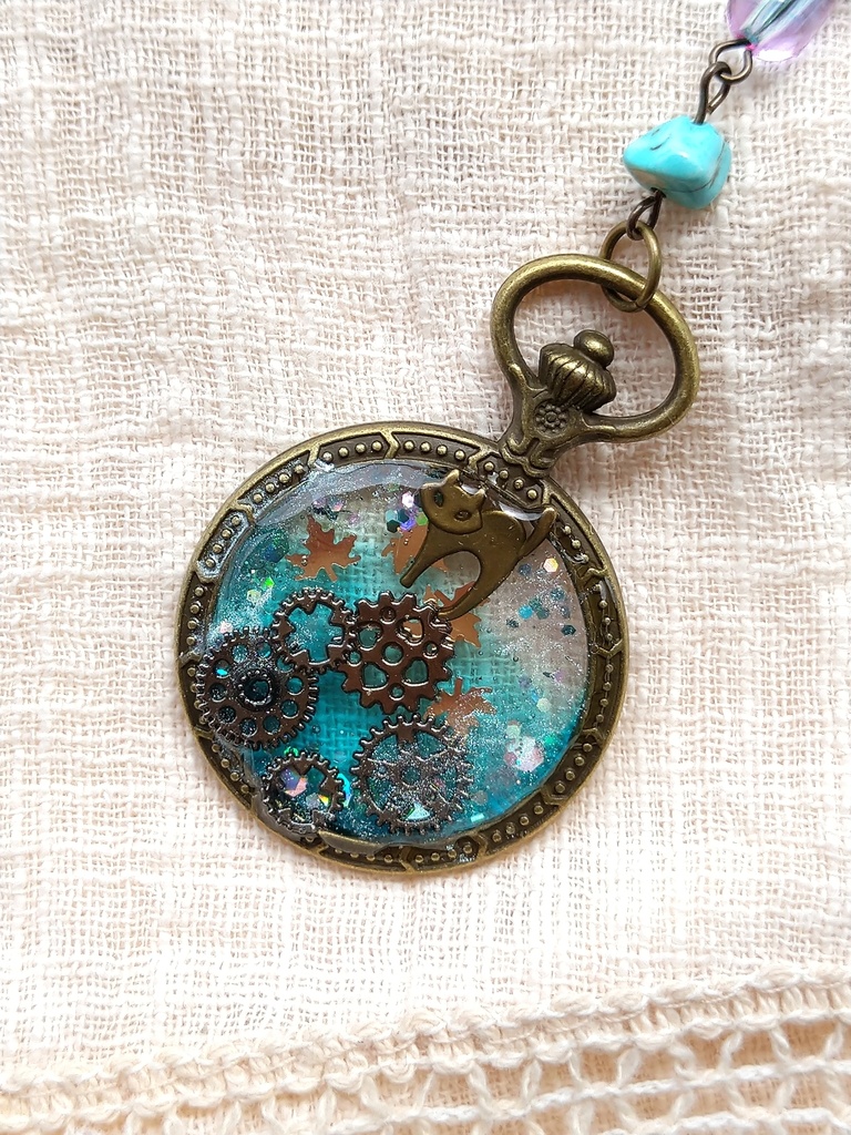 紅葉懐中時計 ニーアレプリカント モチーフ レジンキーホルダー