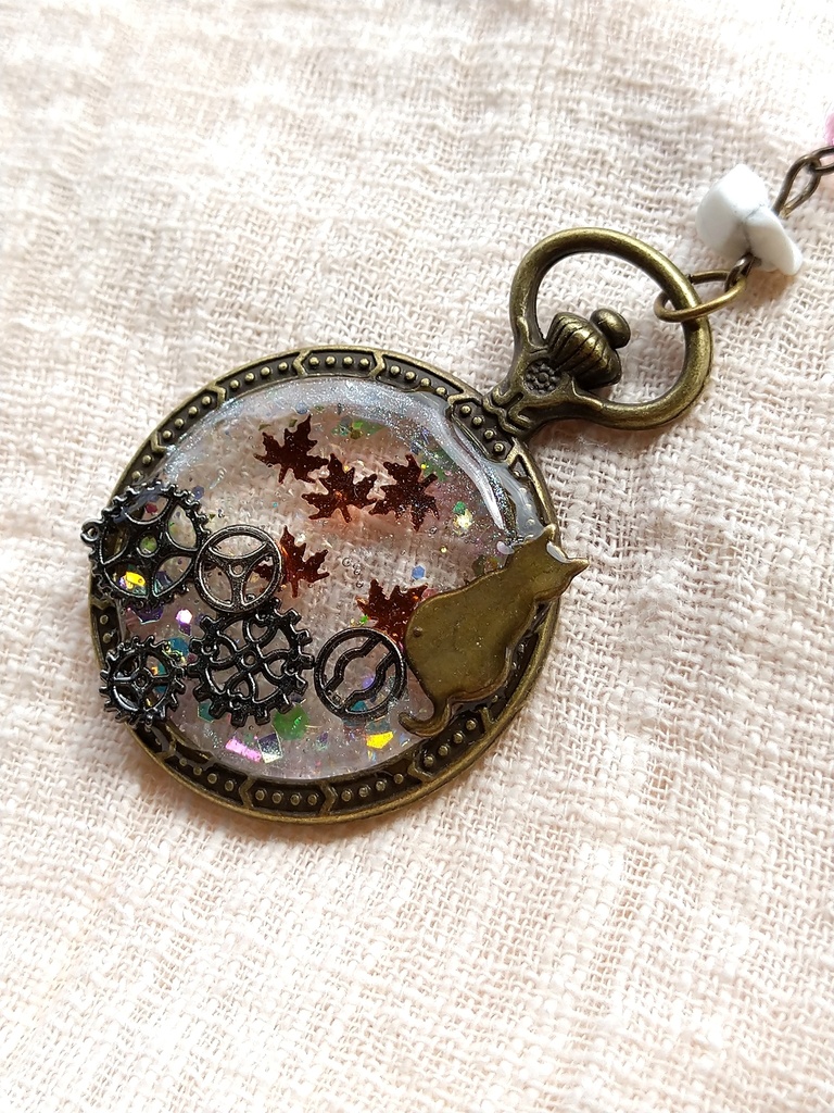 紅葉懐中時計 ニーアレプリカント モチーフ レジンキーホルダー