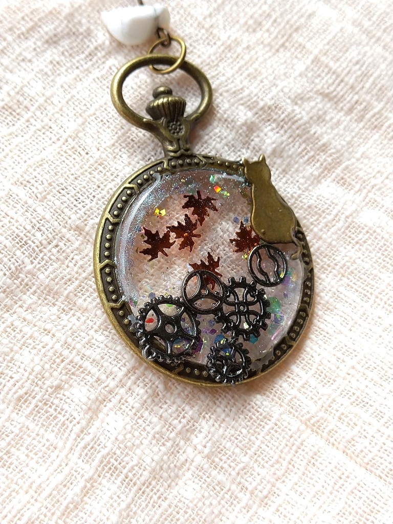 紅葉懐中時計 ニーアレプリカント モチーフ レジンキーホルダー