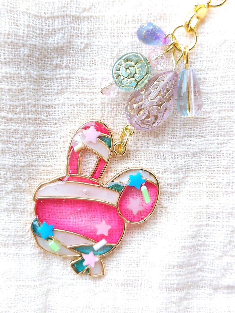 FF女子旅メンバー ゜。レトロカフェで女子会。゜ レジンストラップ