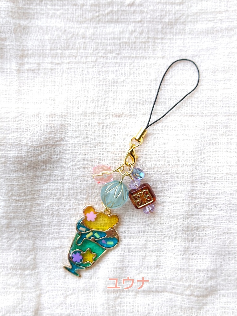 FF女子旅メンバー ゜。レトロカフェで女子会。゜ レジンストラップ