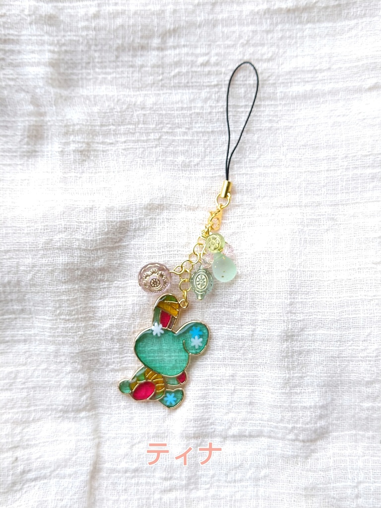 FF女子旅メンバー ゜。レトロカフェで女子会。゜ レジンストラップ