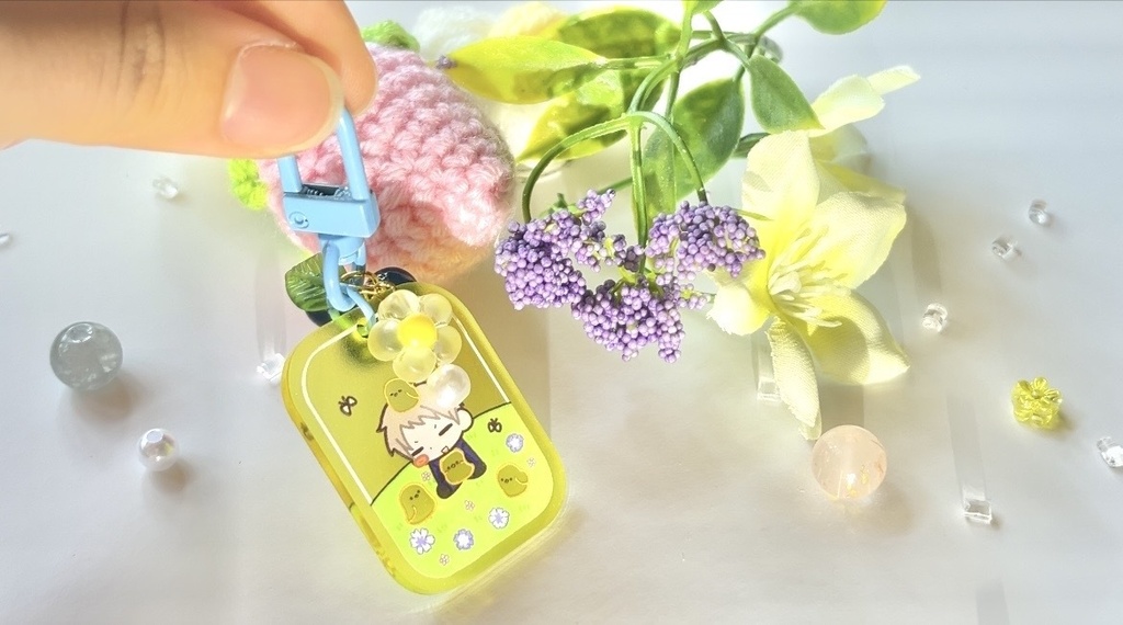 チャーム付きカラーアステルアクリルキーホルダー/普