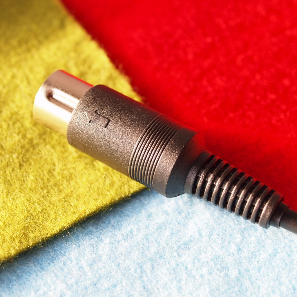 Short版メスネジ付き X1/turbo用 デジタルRGB変換ケーブル 15kHzディスプレイ DIN6