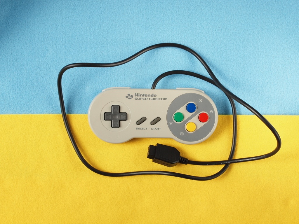 ファミコン互換機用(Dsub9ピン) コントローラー変換ハーネス スーパーファミコン純正コントローラーをFC互換機で使えるようにします。