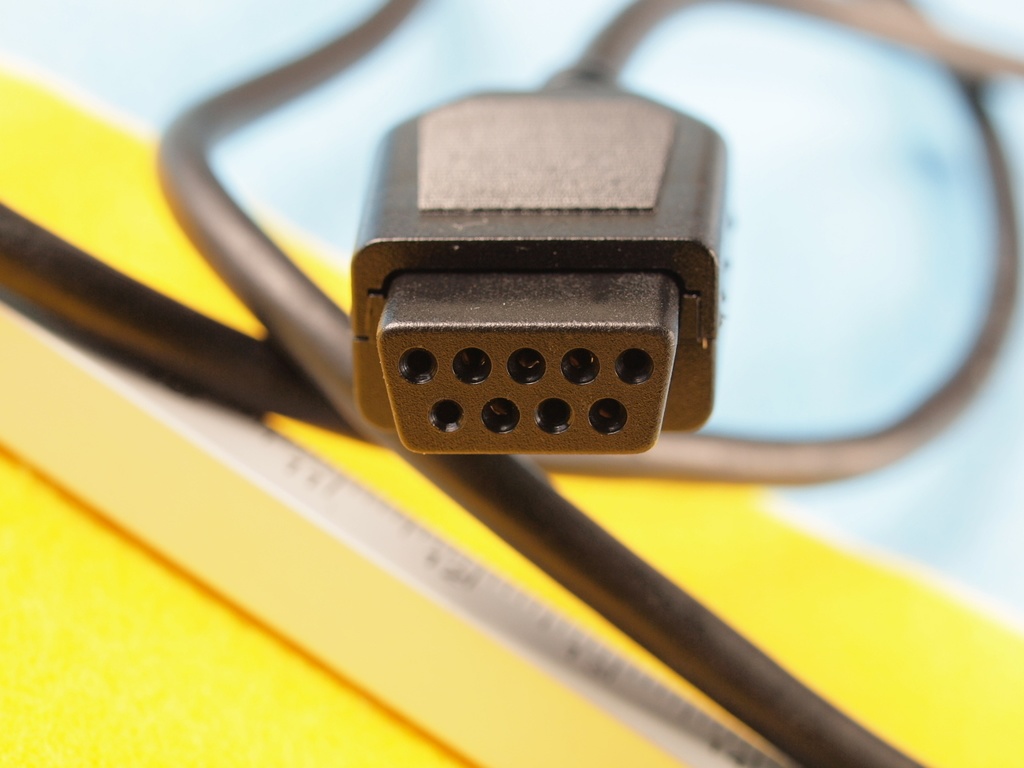 ファミコン互換機用(Dsub9ピン) コントローラー変換ハーネス スーパーファミコン純正コントローラーをFC互換機で使えるようにします。