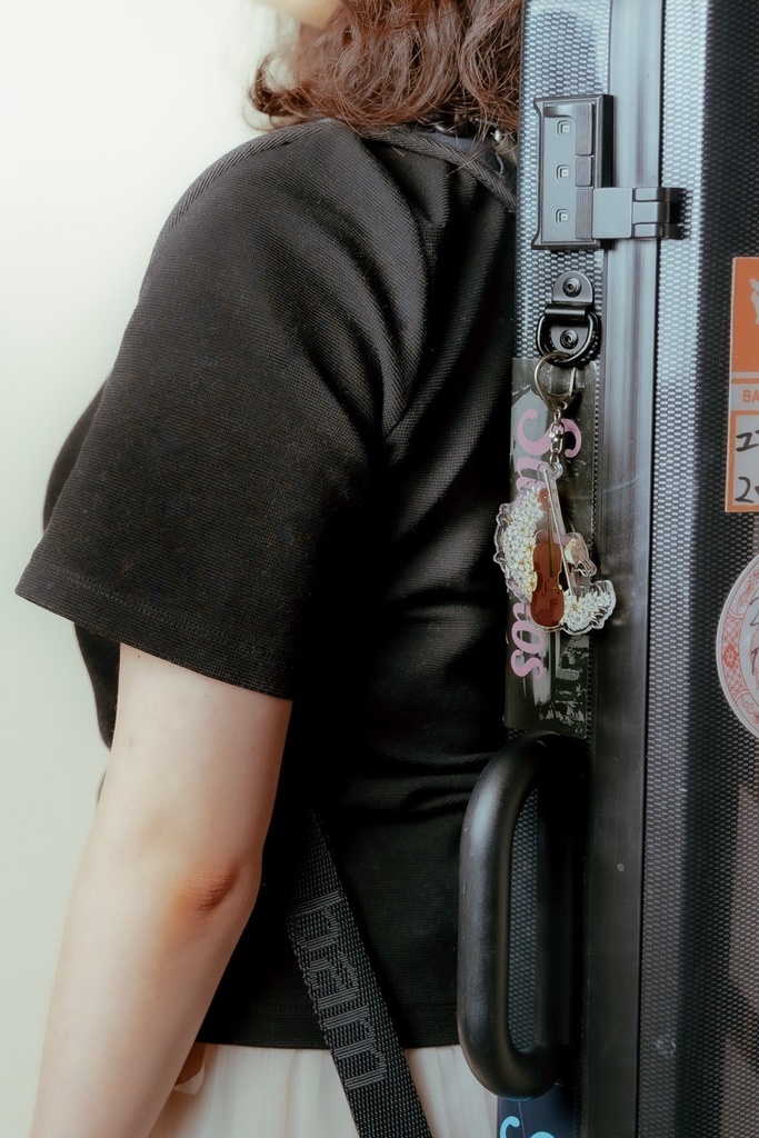 バイオリンアクリルキーホルダー