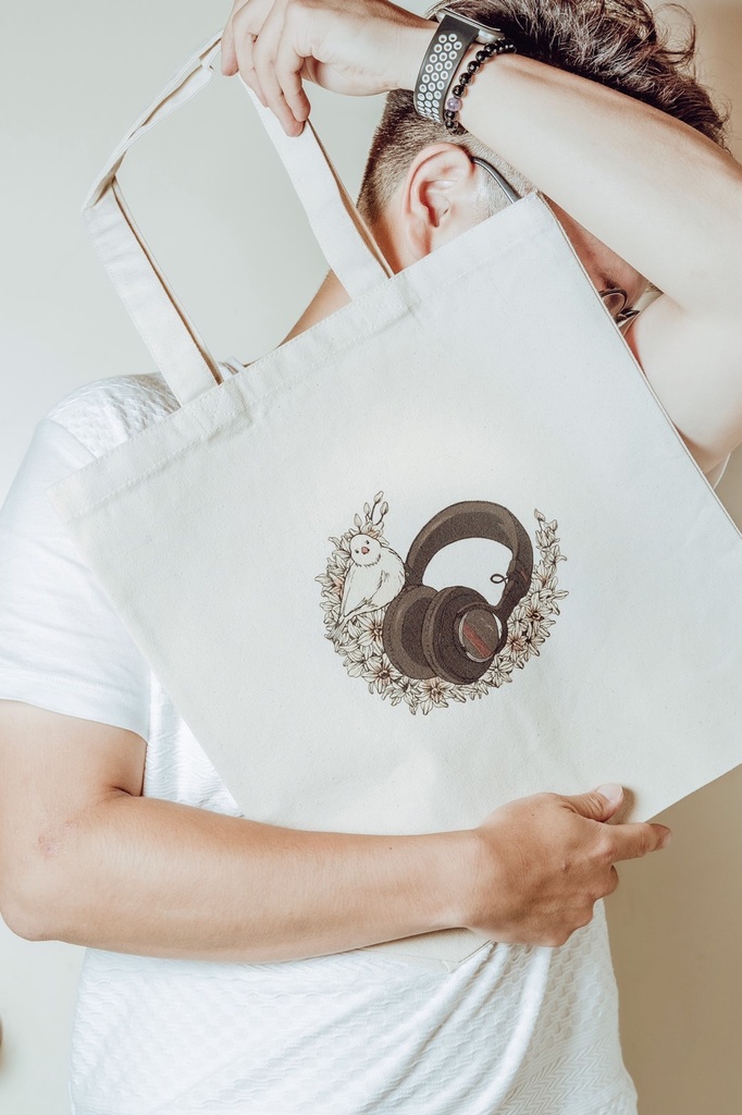 ヘッドフォントートバッグ