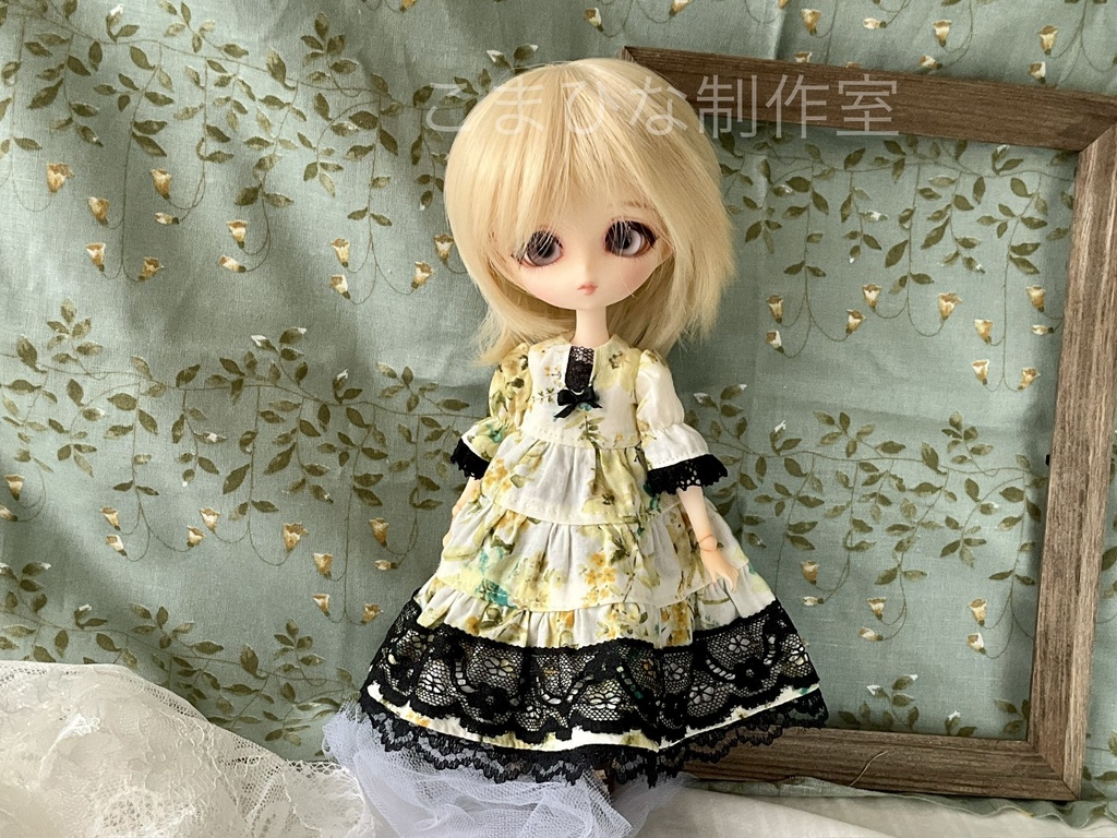 ハルモニアシリーズ向け　黄色のユリのリゾートワンピース