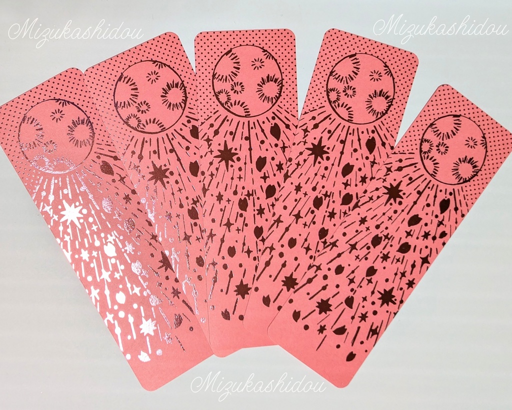 満月と桜吹雪の箔栞