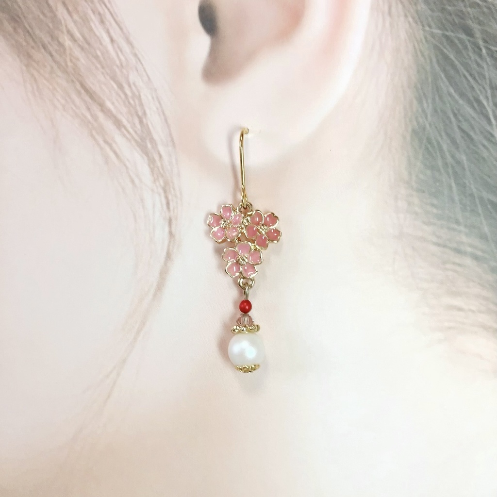 イヤリング/ピアス【リリーホワイト】