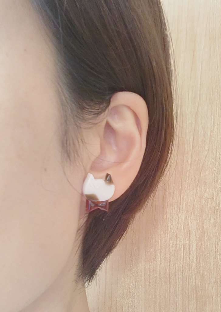 猫のイヤーアクセサリー
