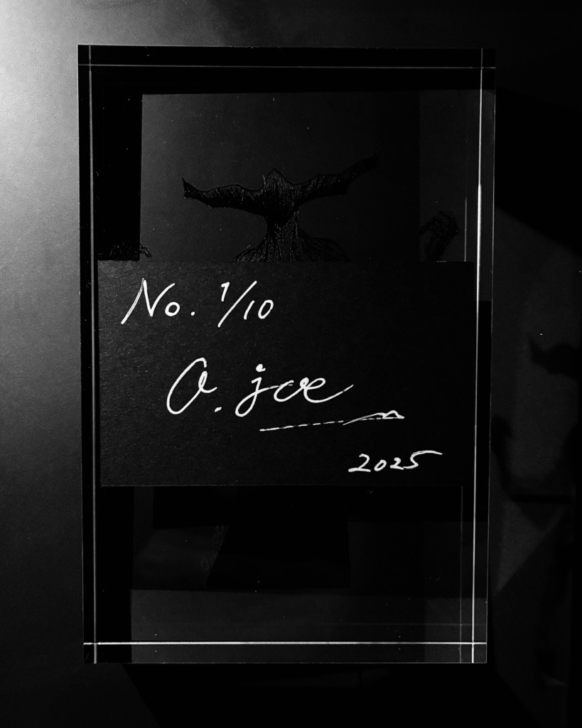 【10点限定・直筆サイン入】プレミアム・アクリルブロック "The Four-Armed Deity"