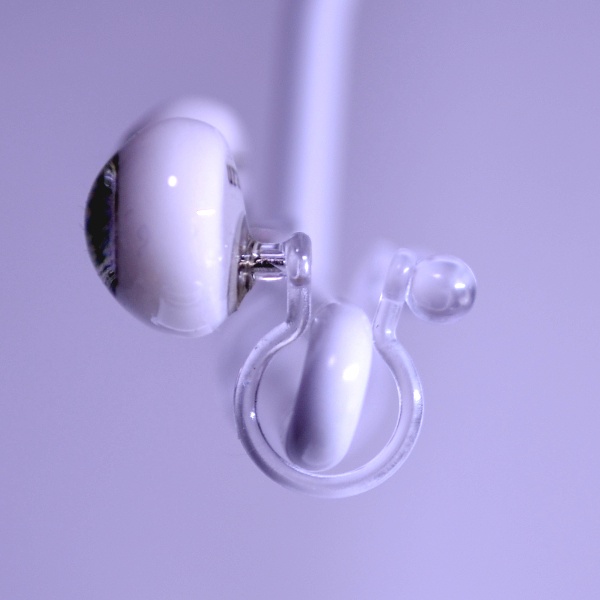 目玉ノンホールピアス