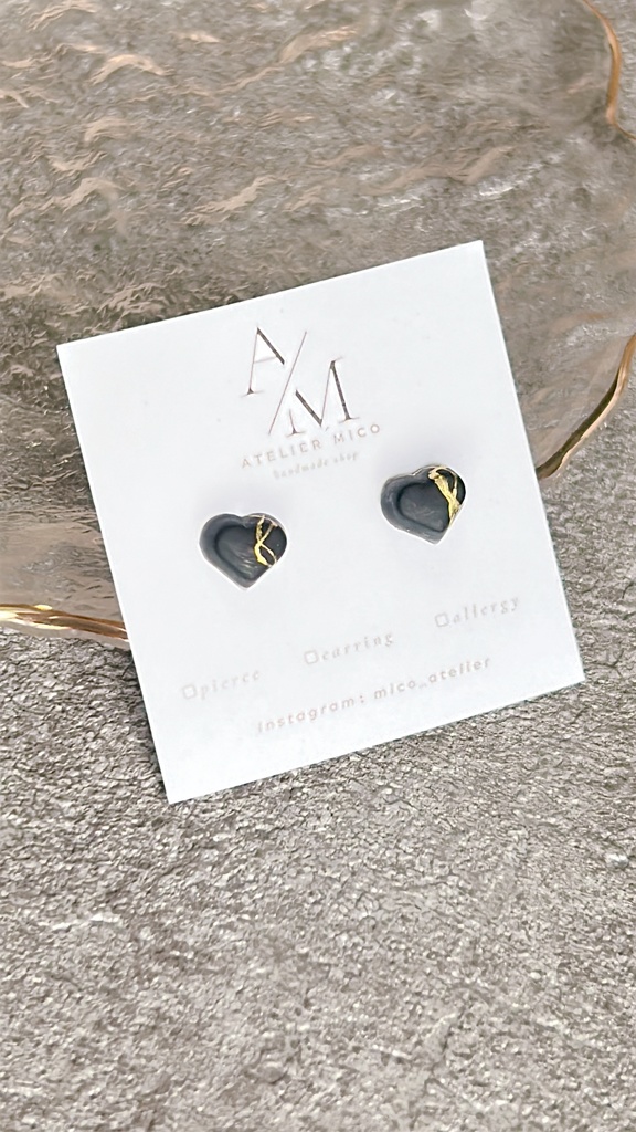 ノワールハート -Noir Heart- ピアス