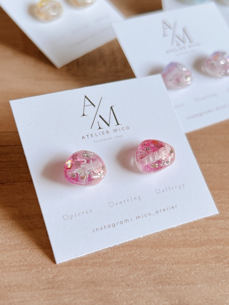 【カシスローズ】ピアス 甘く深みのある、魅惑のきらめき