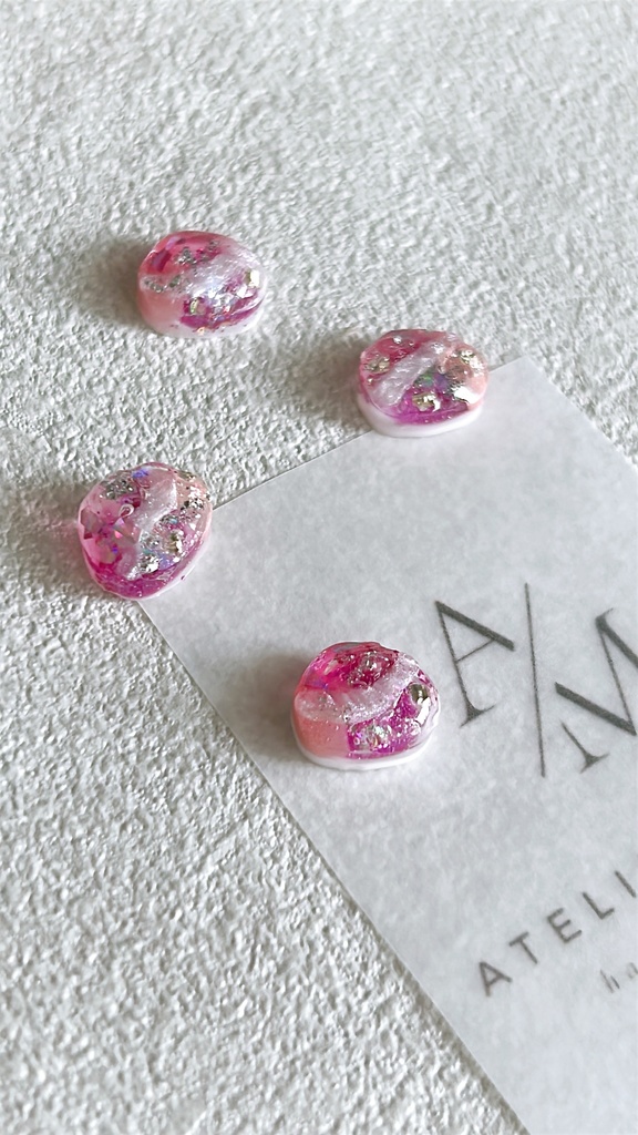 【カシスローズ】ピアス 甘く深みのある、魅惑のきらめき